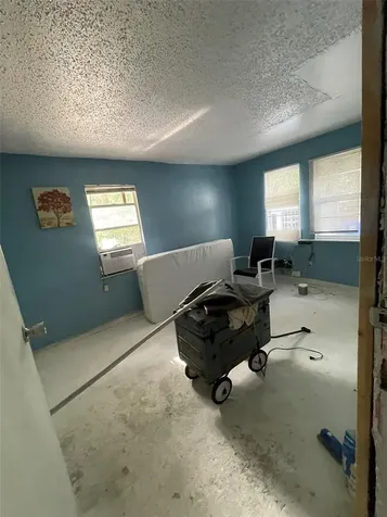 858 35th Avenue S St Petersburg FL 33705
