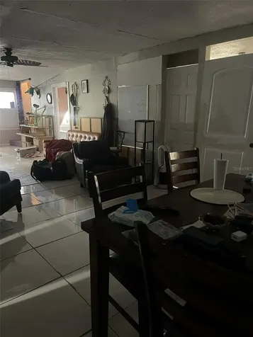 858 35th Avenue S St Petersburg FL 33705