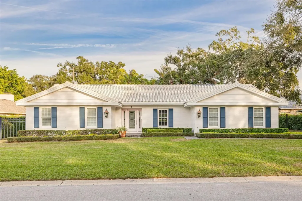3 Eastwood Lane Belleair FL 33756