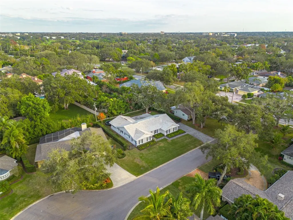 3 Eastwood Lane Belleair FL 33756