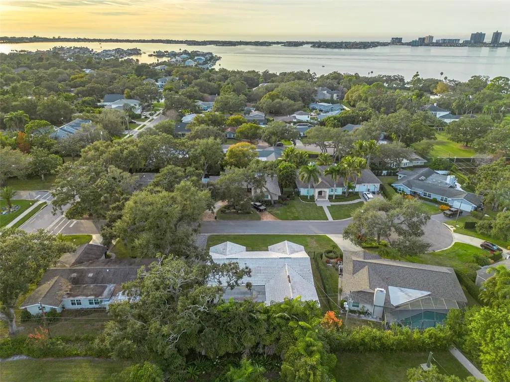 3 Eastwood Lane Belleair FL 33756
