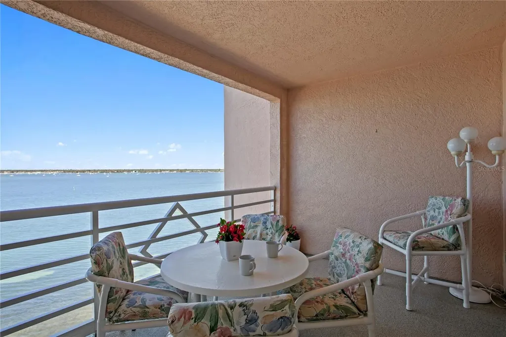 4971 Bacopa Lane S St Petersburg FL 33715