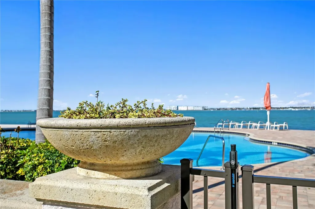 4971 Bacopa Lane S St Petersburg FL 33715