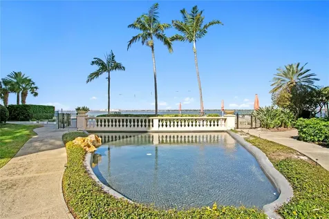 4971 Bacopa Lane S St Petersburg FL 33715