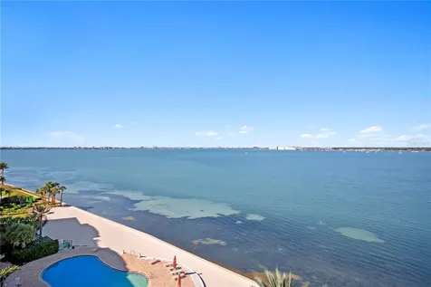 4971 Bacopa Lane S St Petersburg FL 33715