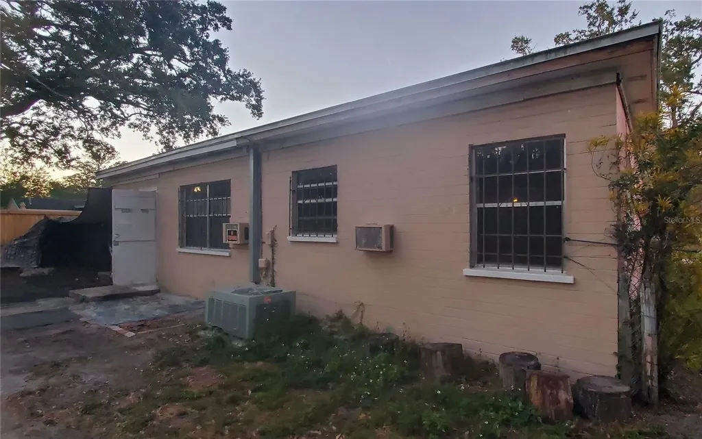 2208 Valencia Road Orlando FL 32803