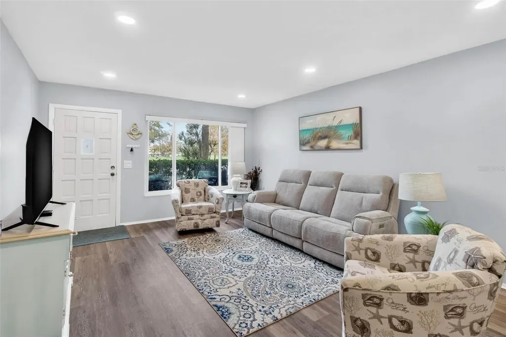 2455 Finlandia Lane Clearwater FL 33763