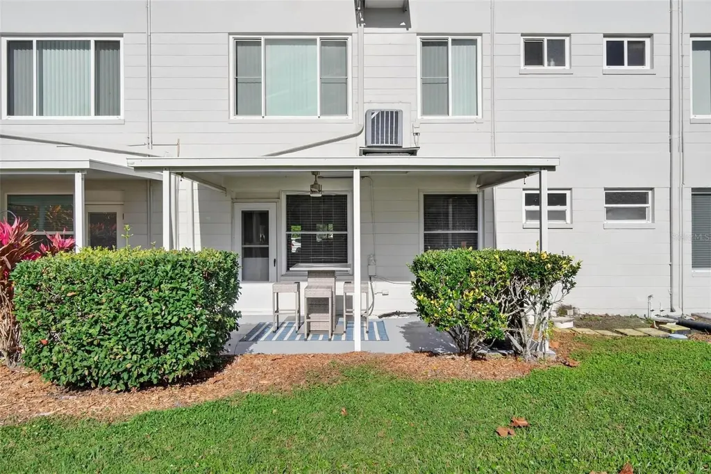 2455 Finlandia Lane Clearwater FL 33763