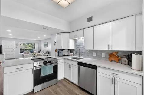 2455 Finlandia Lane Clearwater FL 33763
