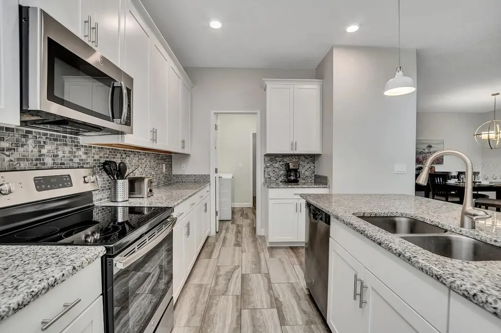 4769 Kings Castle Circle Kissimmee FL 34746