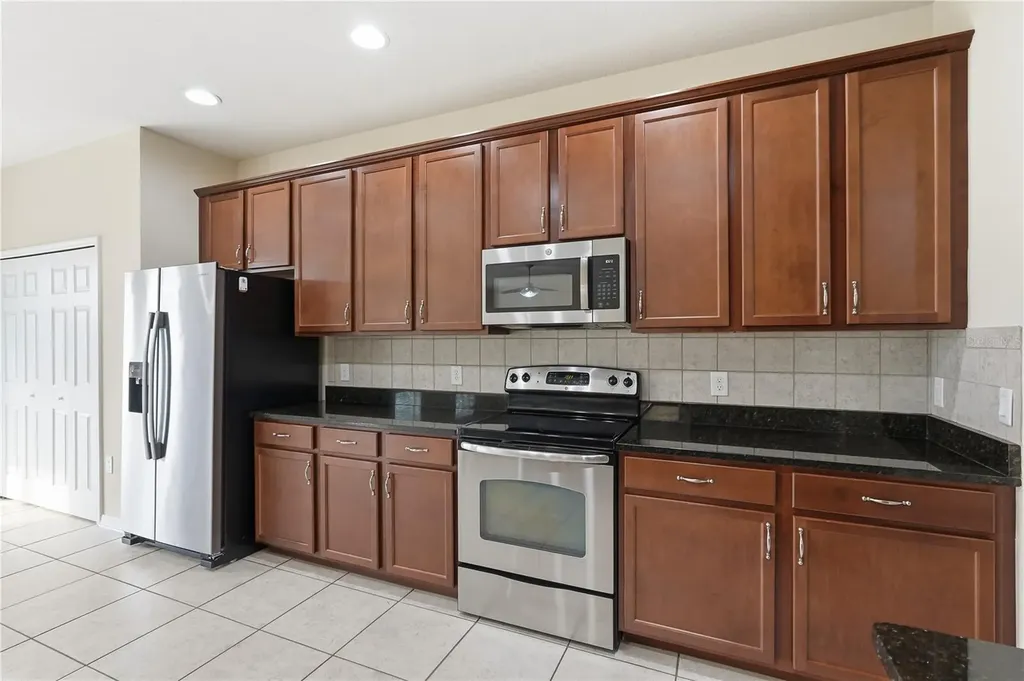 20203 Autumn Fern Avenue Tampa FL 33647
