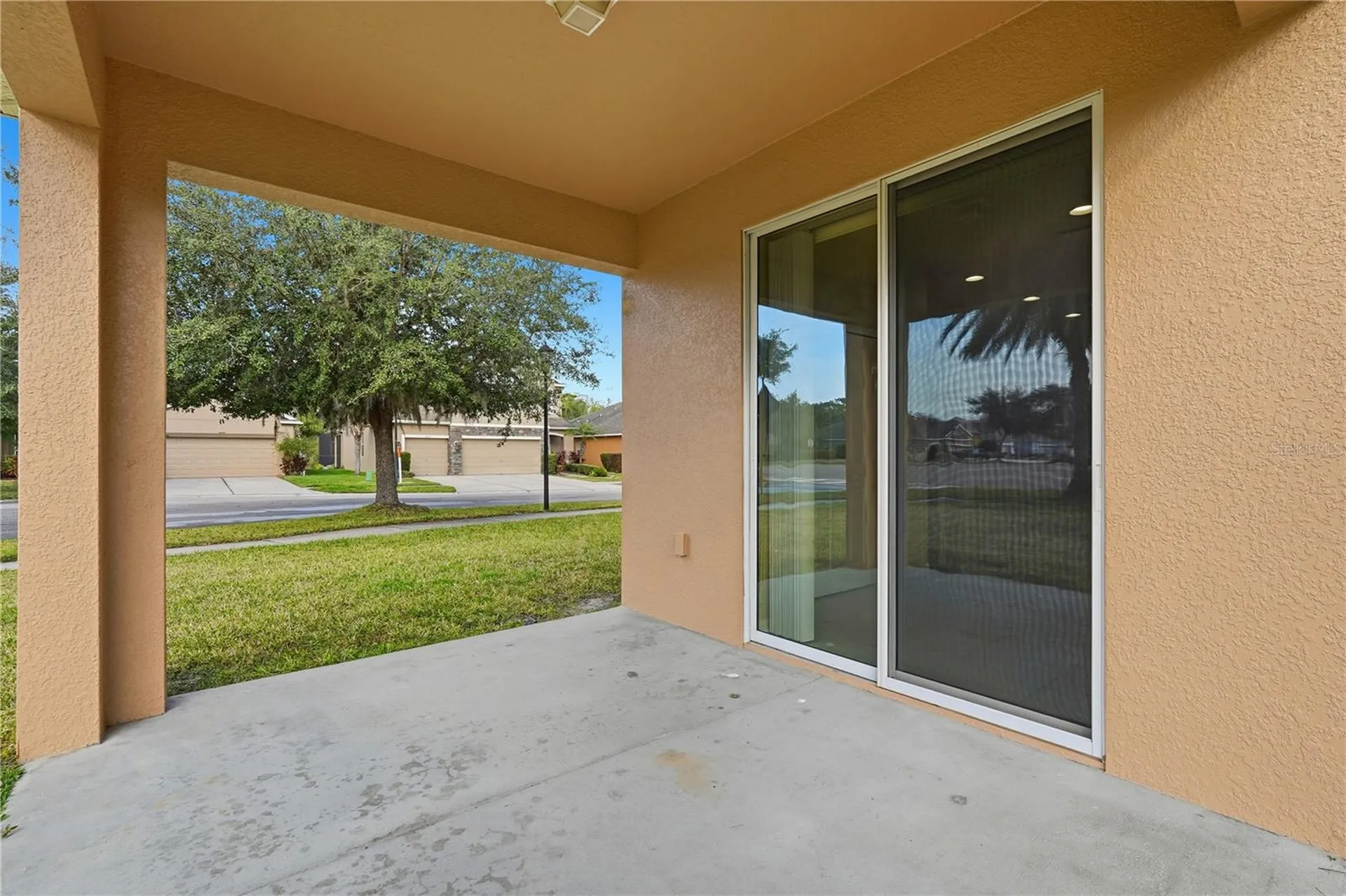 20203 Autumn Fern Avenue Tampa FL 33647