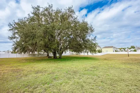 5092 NE 81st Boulevard Wildwood FL 34785