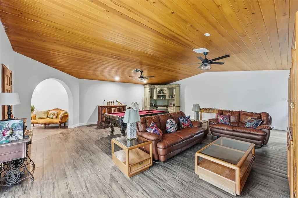 2221 SW 28th Way Fort Lauderdale FL 33312