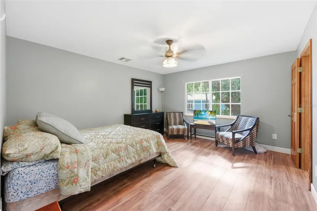 2221 SW 28th Way Fort Lauderdale FL 33312