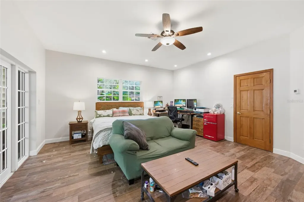 2221 SW 28th Way Fort Lauderdale FL 33312