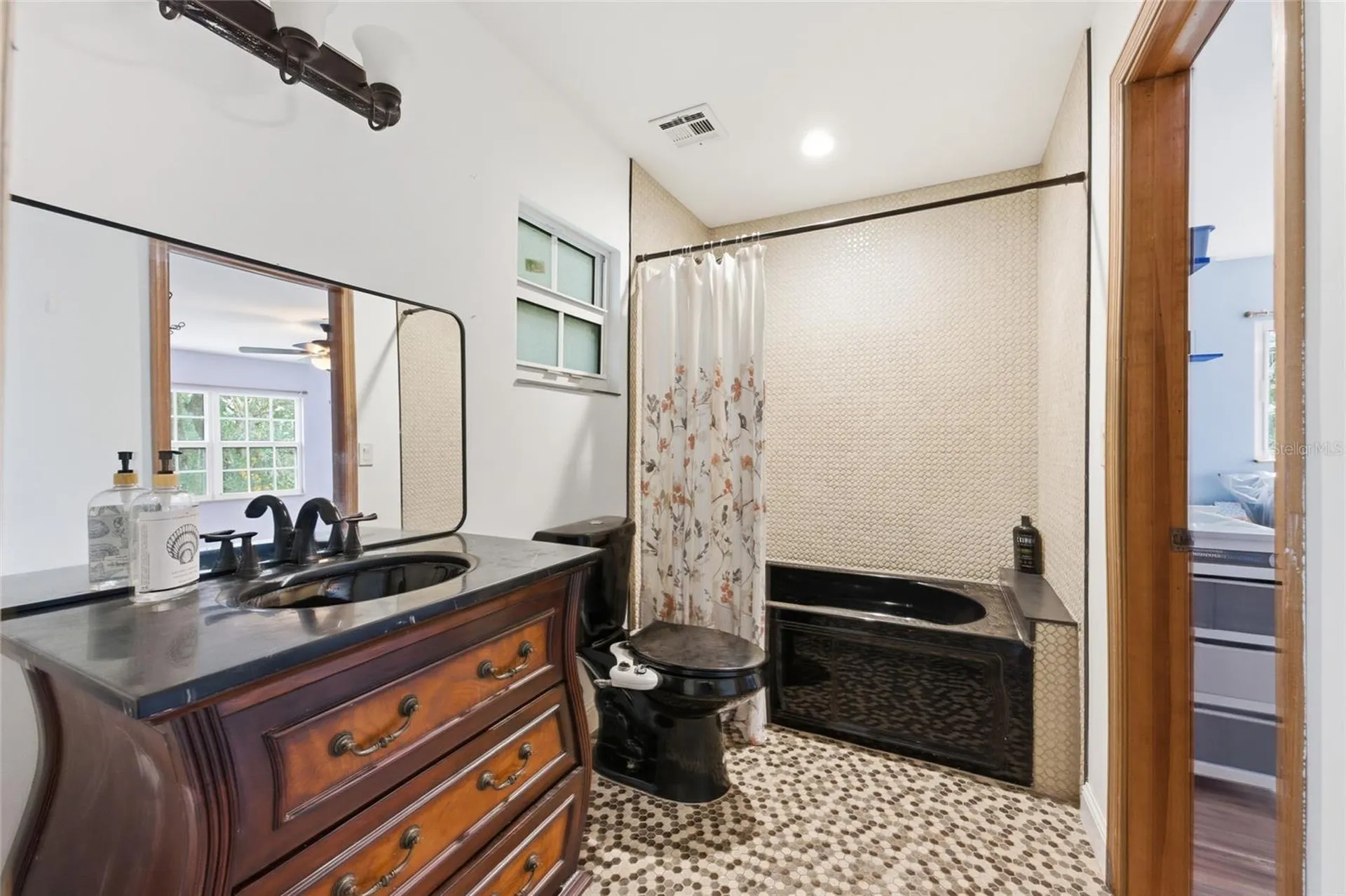 2221 SW 28th Way Fort Lauderdale FL 33312