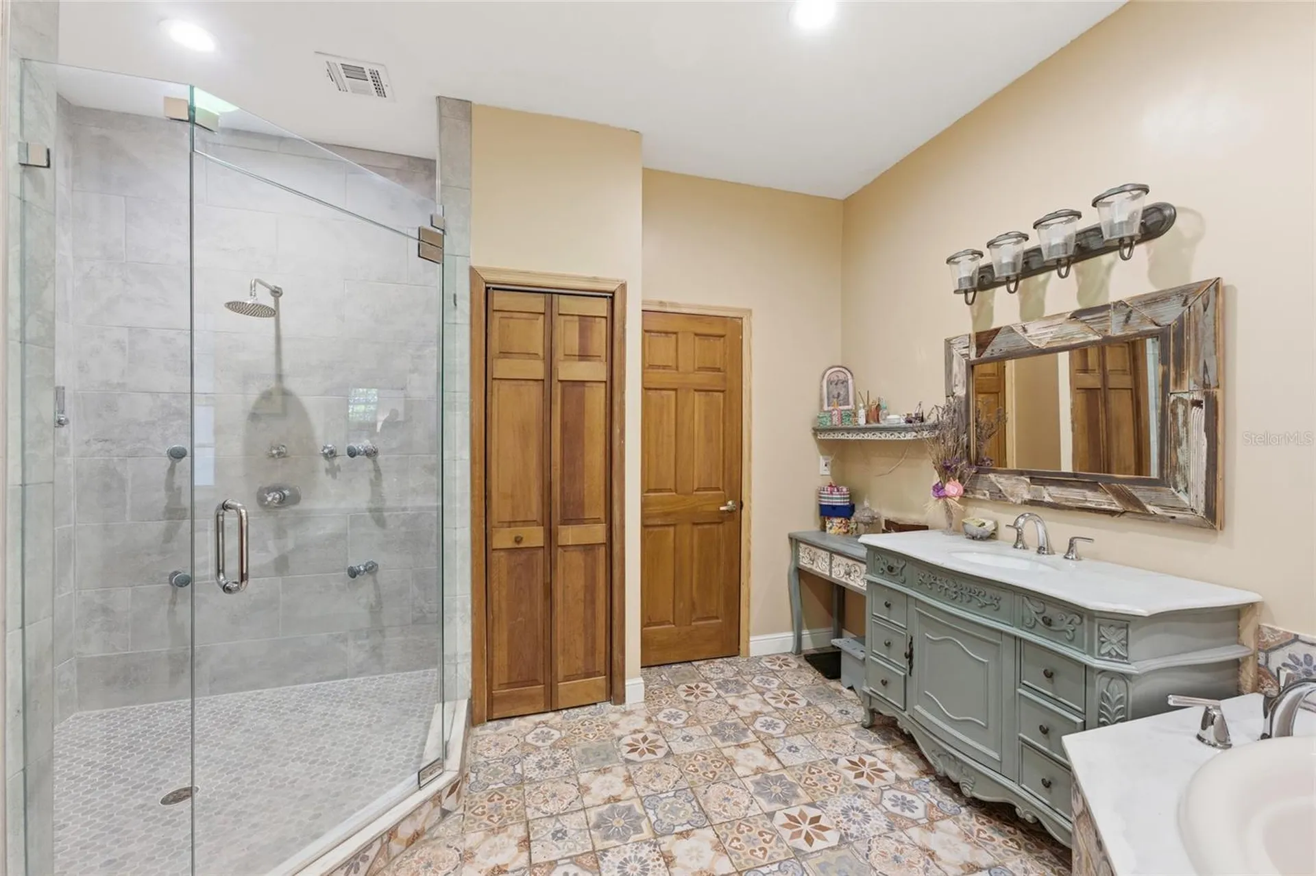 2221 SW 28th Way Fort Lauderdale FL 33312