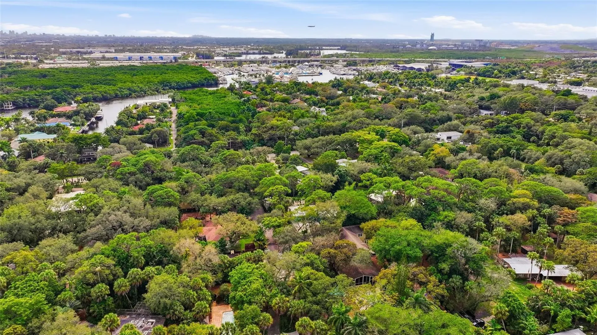 2221 SW 28th Way Fort Lauderdale FL 33312
