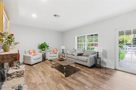 2221 SW 28th Way Fort Lauderdale FL 33312