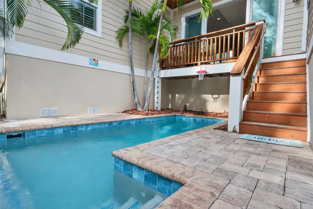412 73rd Street Holmes Beach FL 34217