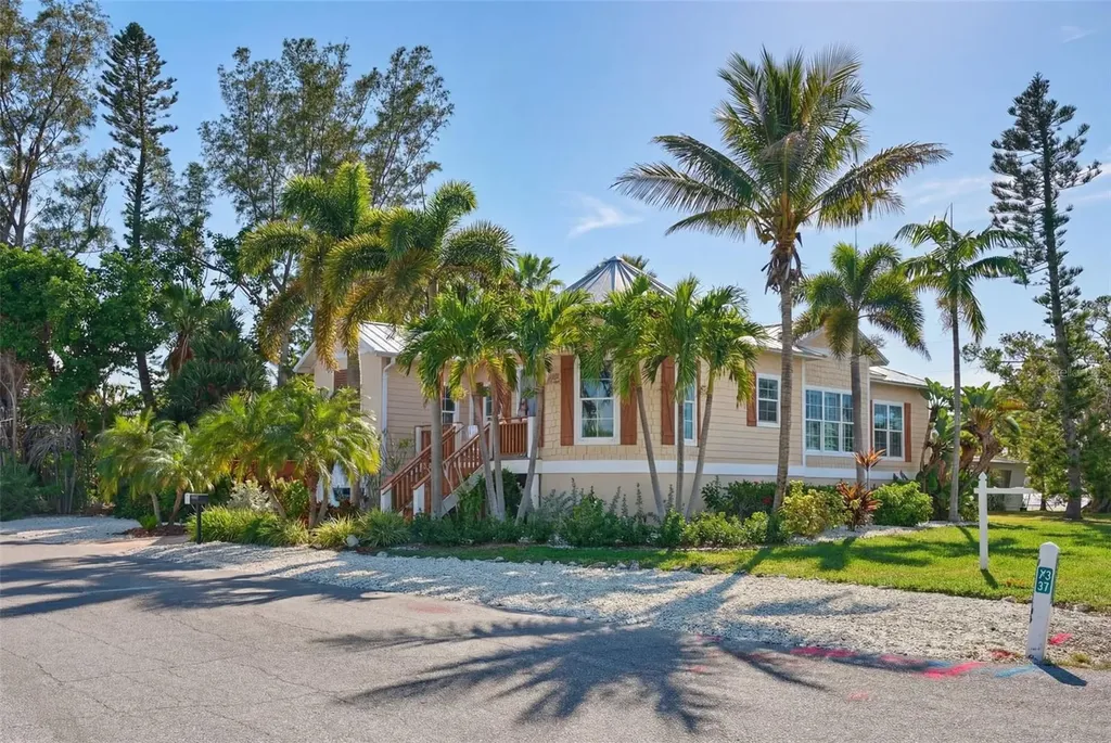 412 73rd Street Holmes Beach FL 34217