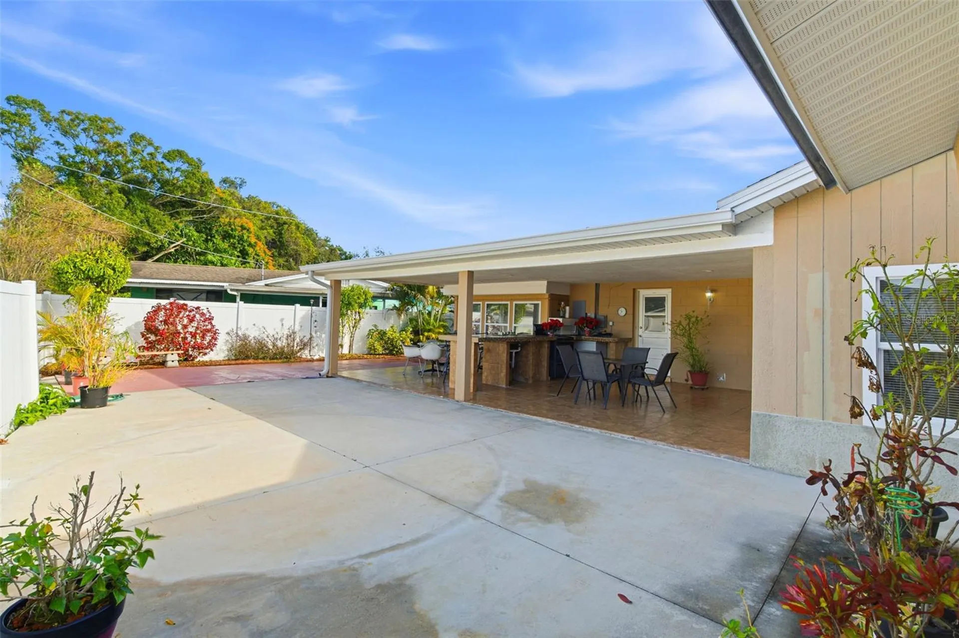 4914 Holiday Drive Tampa FL 33615