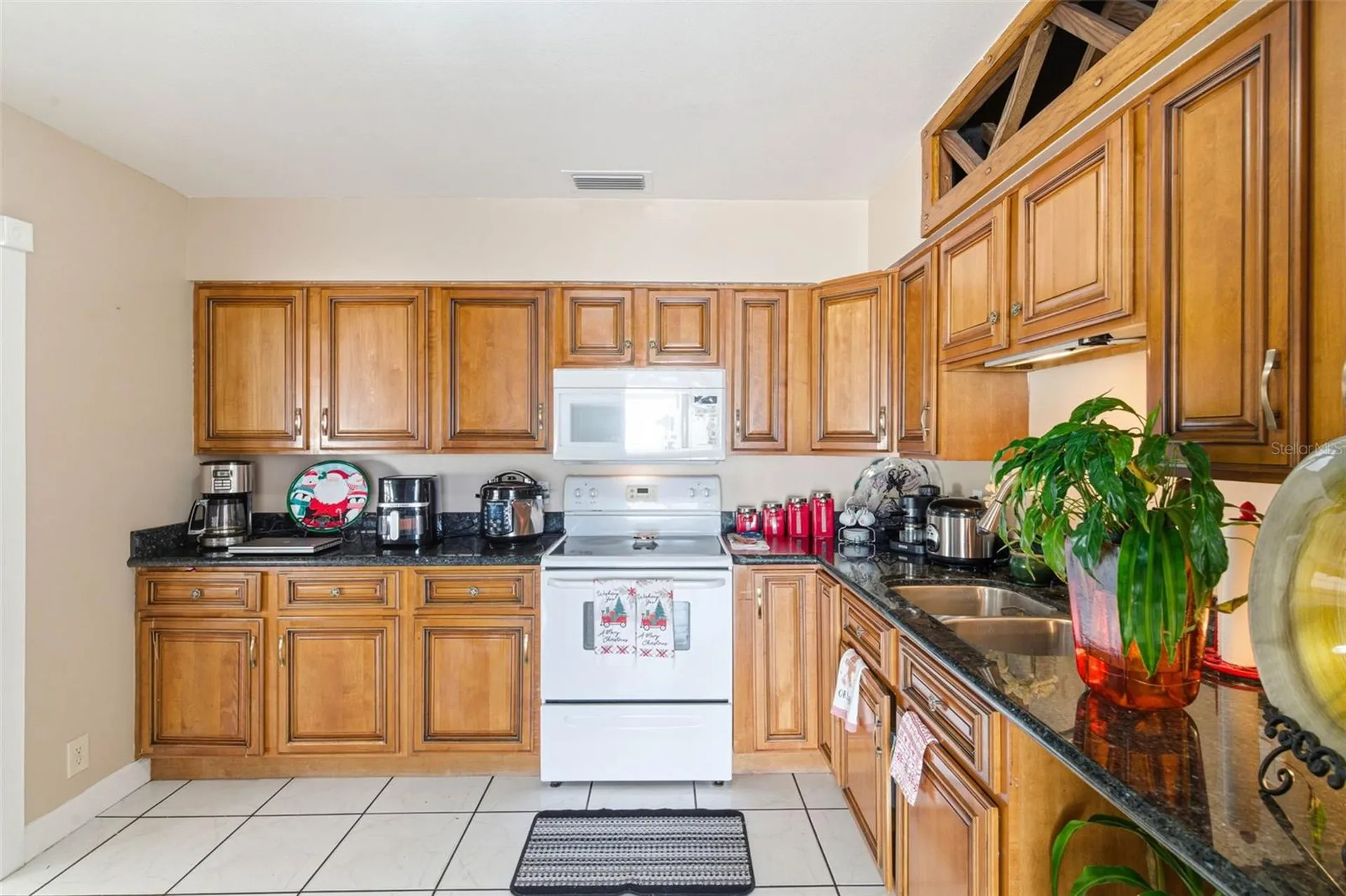 4914 Holiday Drive Tampa FL 33615