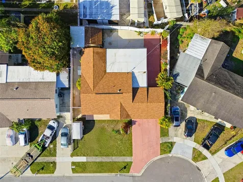 4914 Holiday Drive Tampa FL 33615