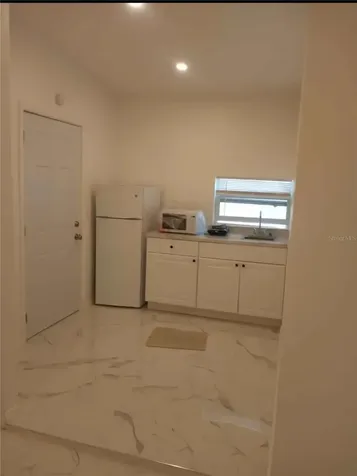 4914 Holiday Drive Tampa FL 33615