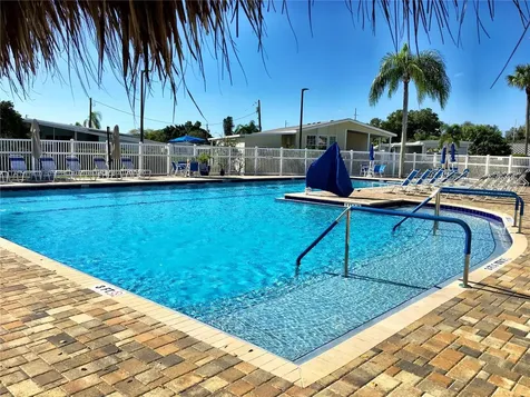 7113 Mount Piney Road NE St Petersburg FL 33702