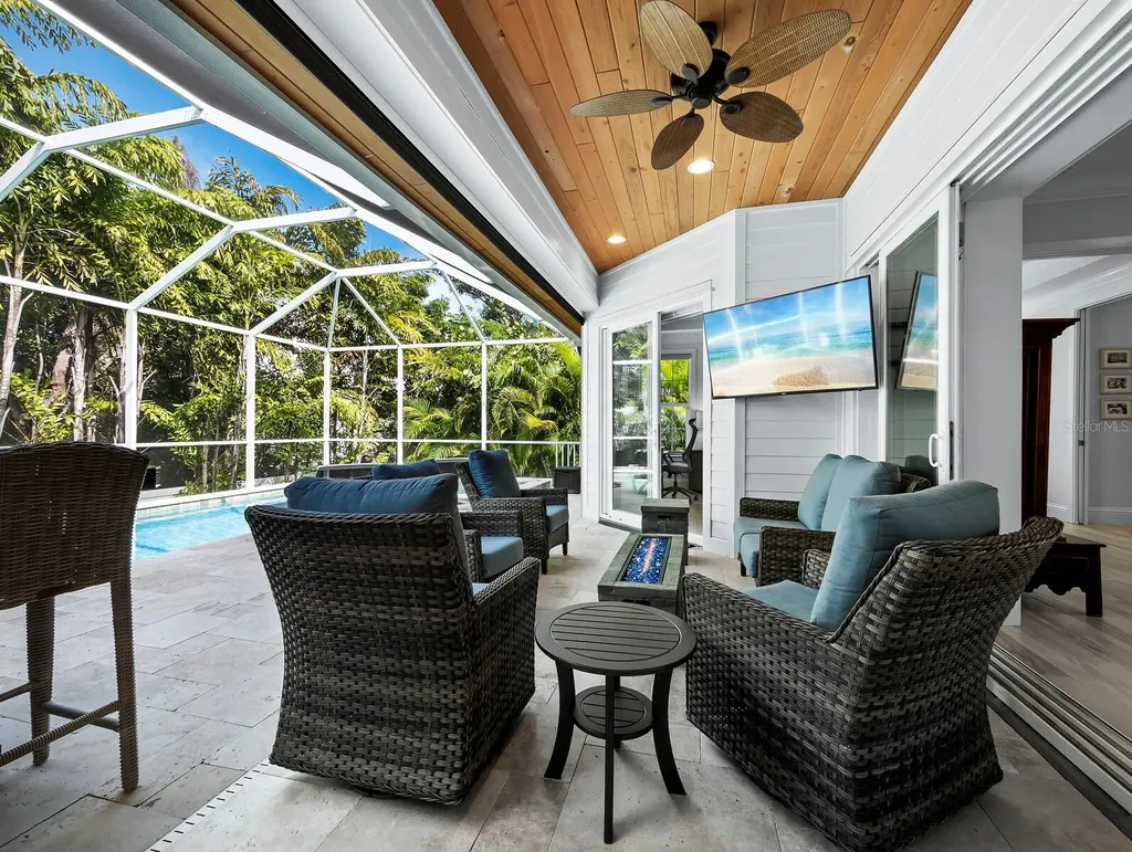 3919 Roberts Point Road Sarasota FL 34242