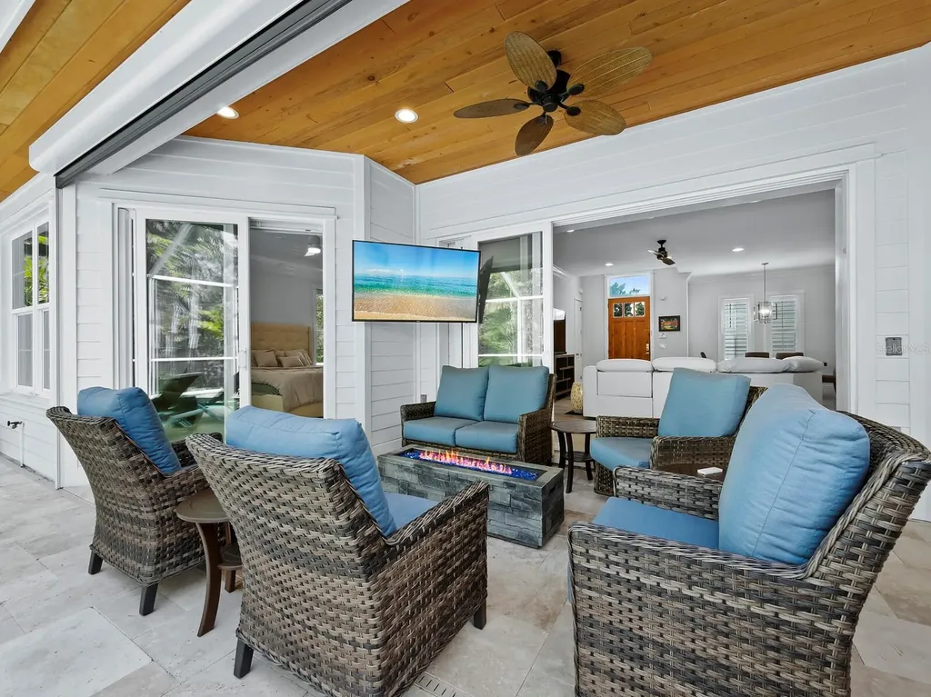 3919 Roberts Point Road Sarasota FL 34242