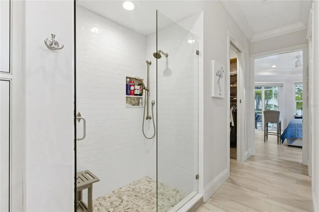3919 Roberts Point Road Sarasota FL 34242