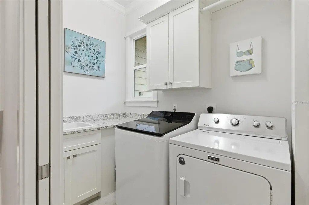 3919 Roberts Point Road Sarasota FL 34242