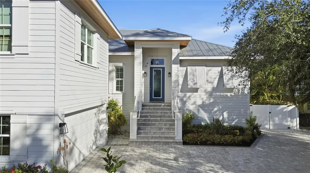 3919 Roberts Point Road Sarasota FL 34242