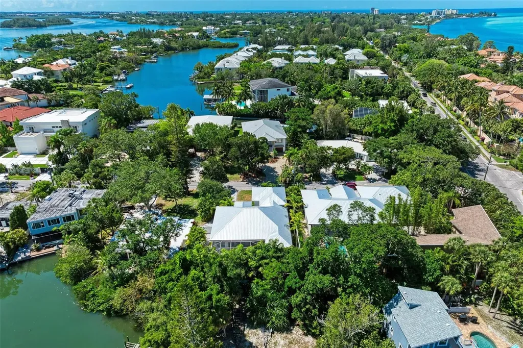 3919 Roberts Point Road Sarasota FL 34242