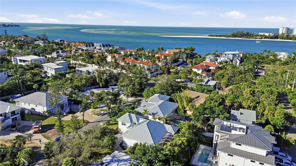 3919 Roberts Point Road Sarasota FL 34242