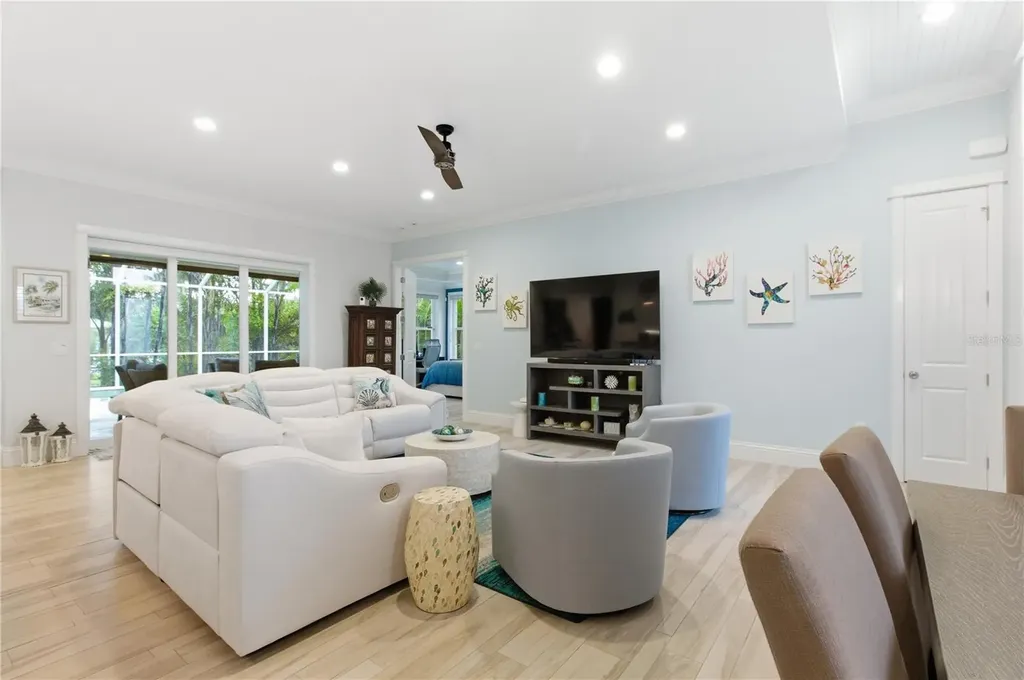 3919 Roberts Point Road Sarasota FL 34242