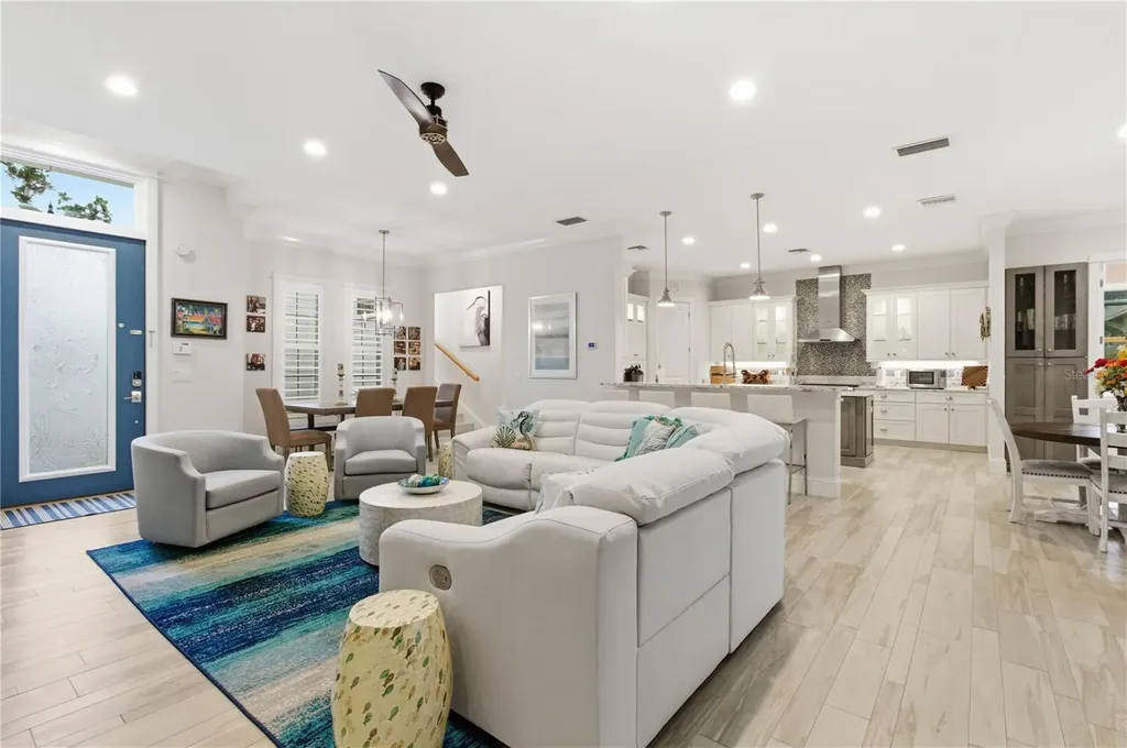 3919 Roberts Point Road Sarasota FL 34242