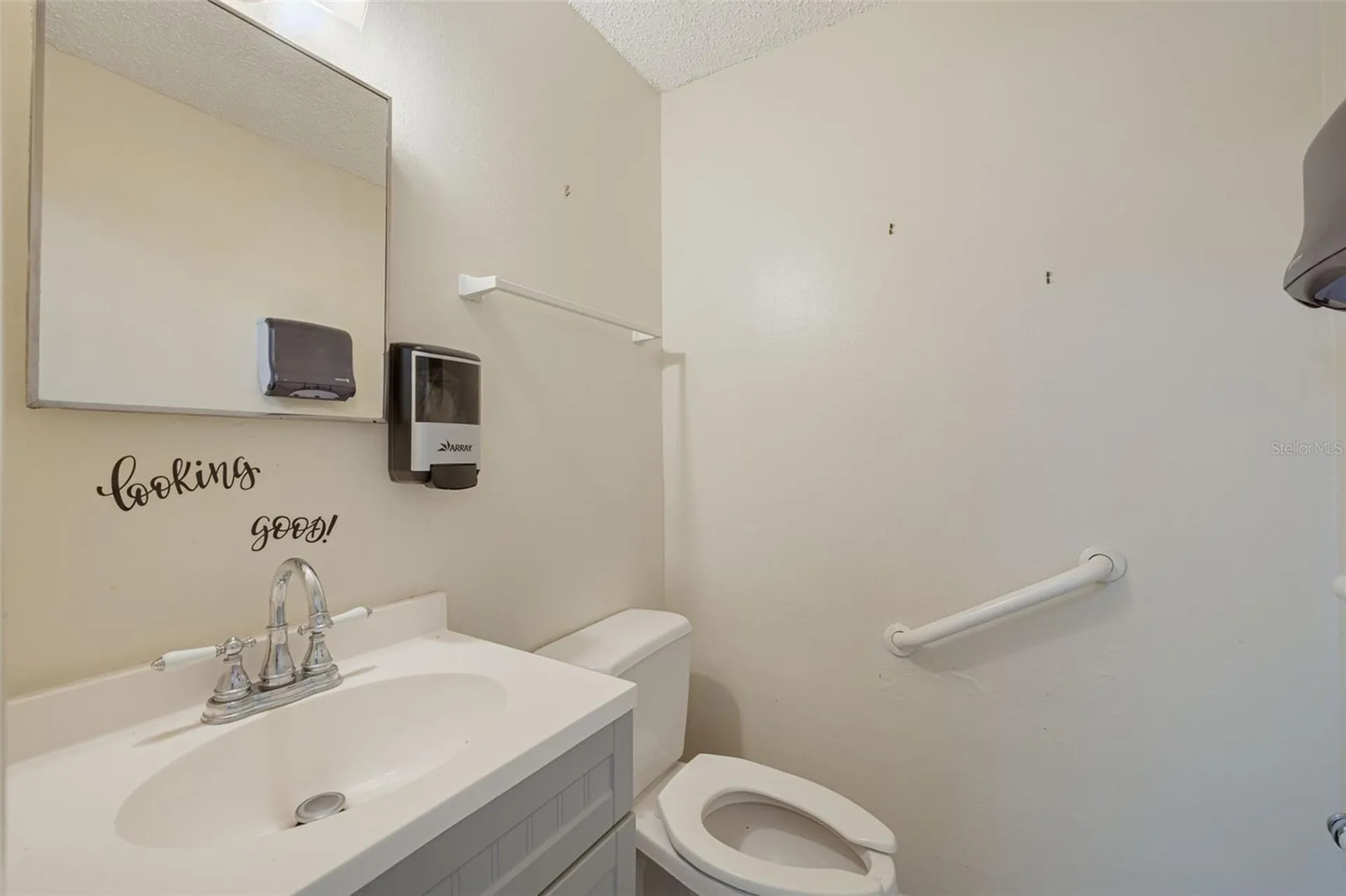 220 Scotland Street Dunedin FL 34698