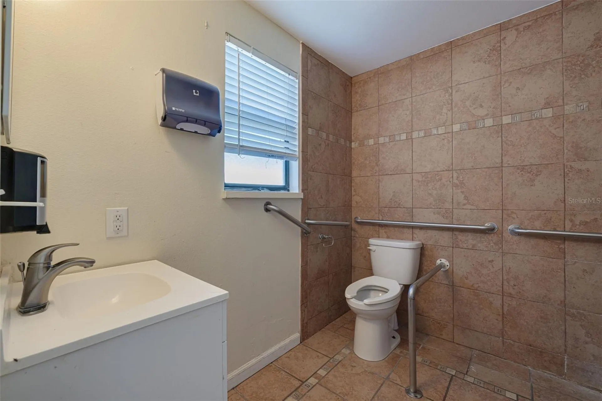 220 Scotland Street Dunedin FL 34698