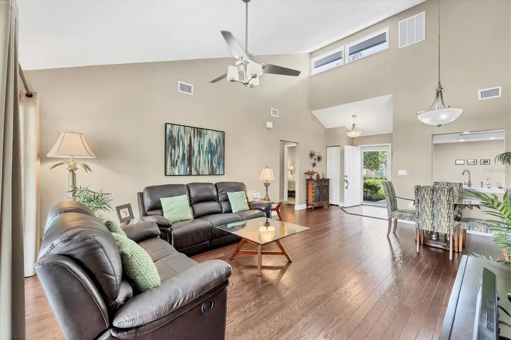 5448 Crestlake Boulevard Sarasota FL 34233