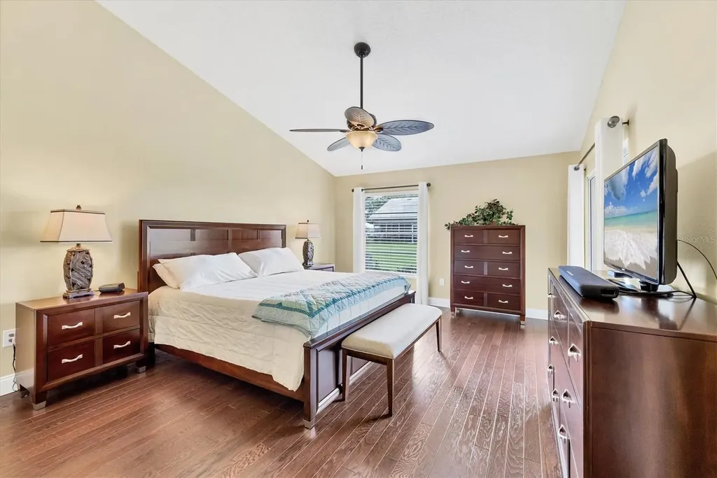 5448 Crestlake Boulevard Sarasota FL 34233