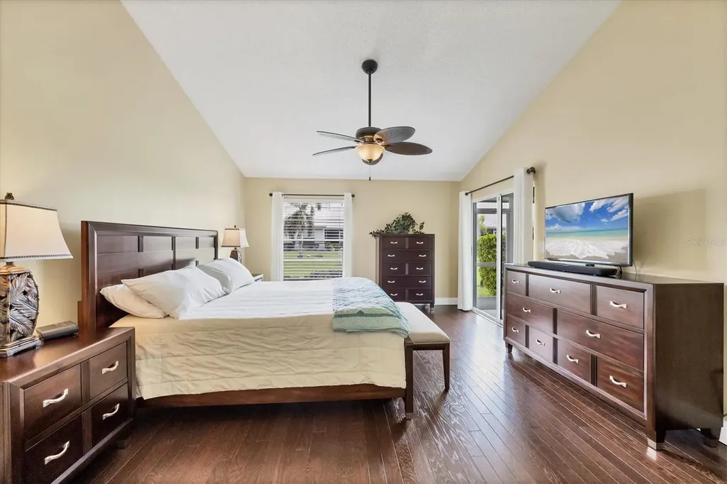 5448 Crestlake Boulevard Sarasota FL 34233