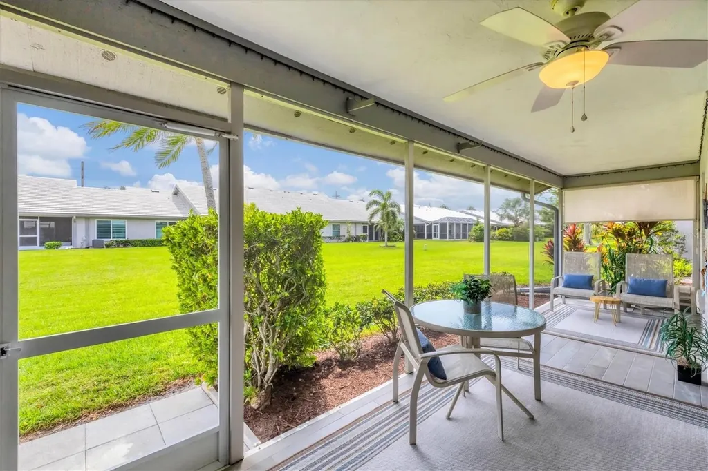 5448 Crestlake Boulevard Sarasota FL 34233