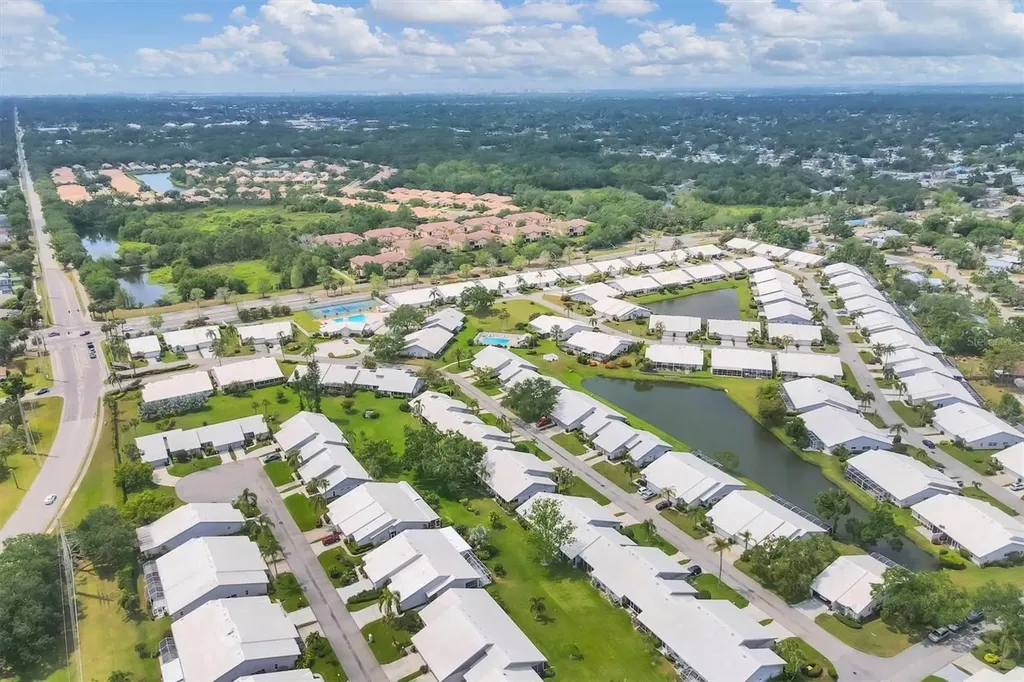 5448 Crestlake Boulevard Sarasota FL 34233