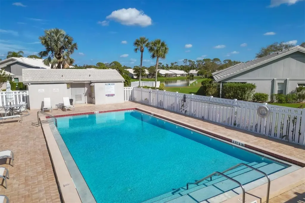 5448 Crestlake Boulevard Sarasota FL 34233