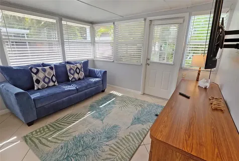 2442 Wood Street Sarasota FL 34237