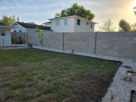 2442 Wood Street Sarasota FL 34237